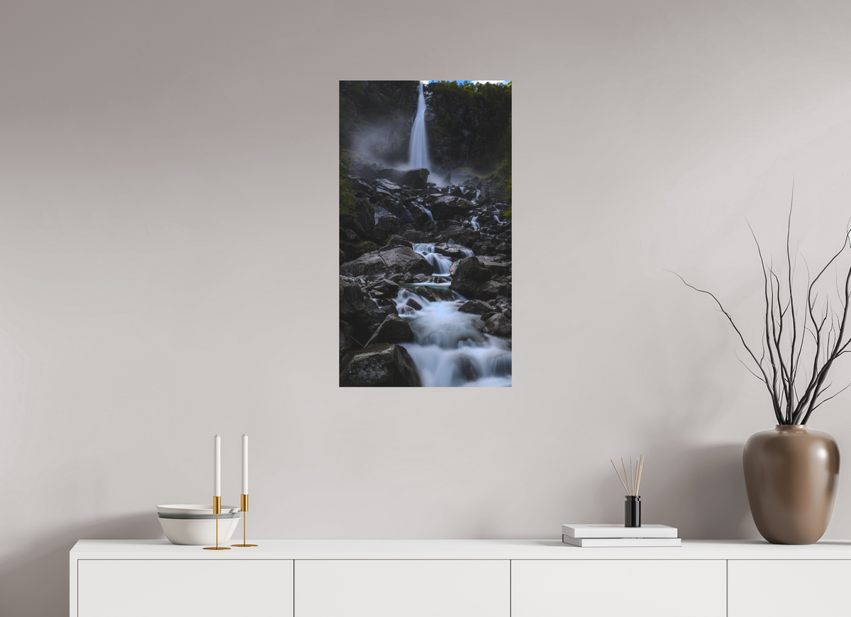 45 x 80 cm, Fine Art Print · Hahnemühle Photo Rag 308 · Unframed Falling Through Stone