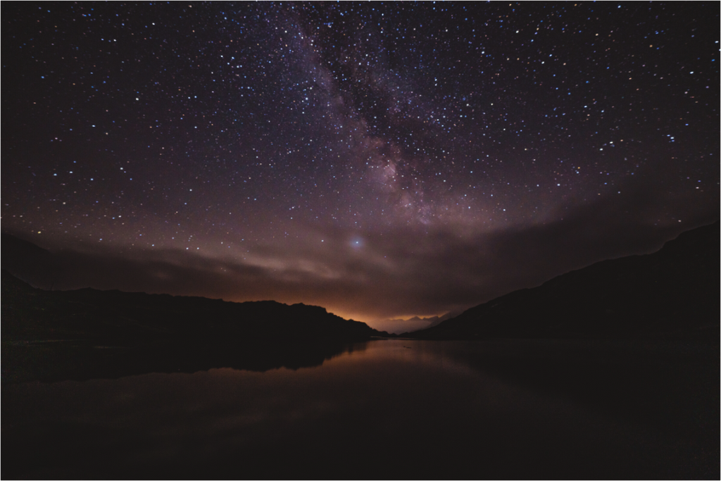 Main image Under the Milky Way